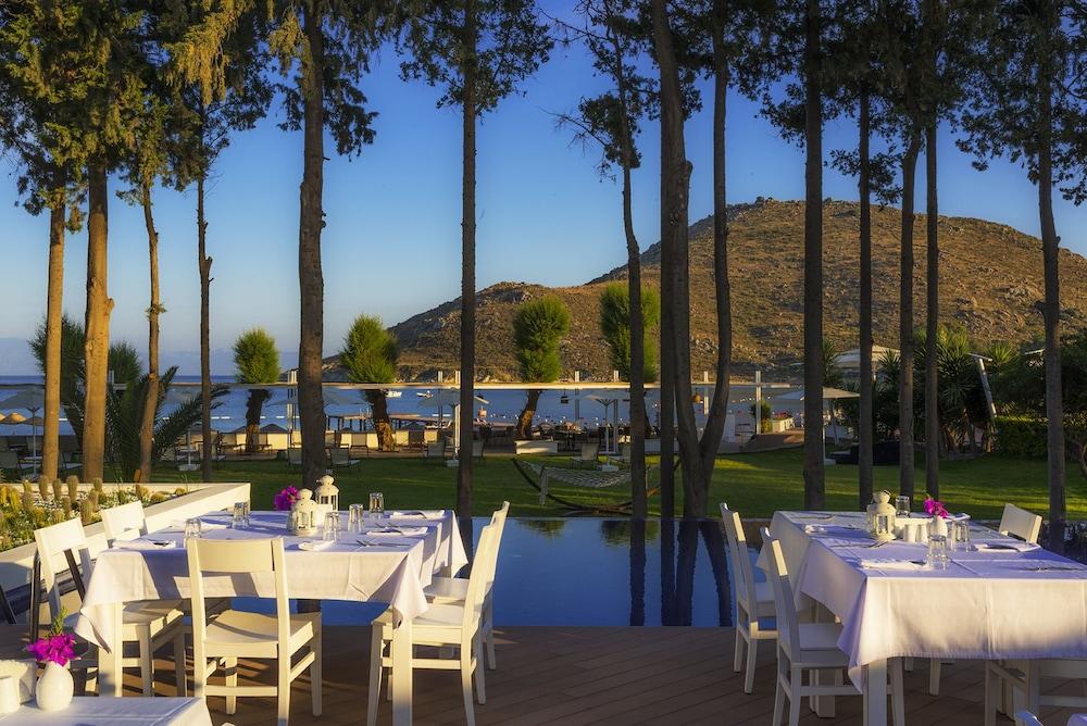 Liv Hotel By Bellazure Акьярлар Экстерьер фото