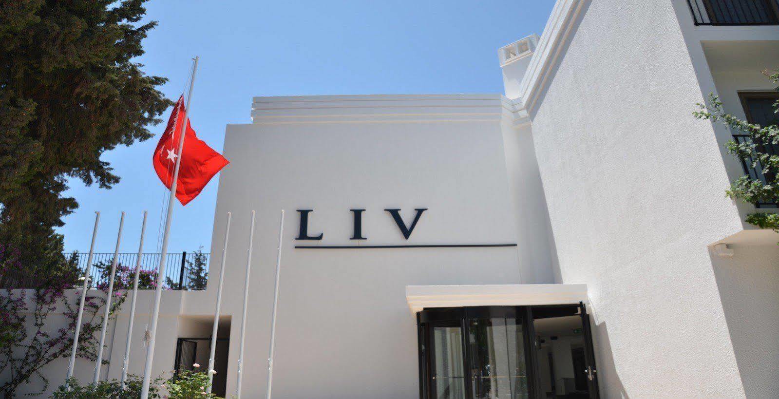 Liv Hotel By Bellazure Акьярлар Экстерьер фото
